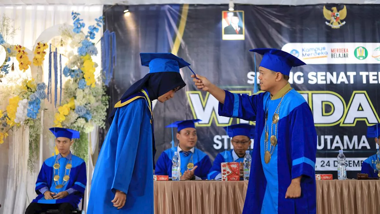 STMIK Komputama Wisuda 75 Mahasiswa, Tekankan Mendidik Potensi Pengusaha