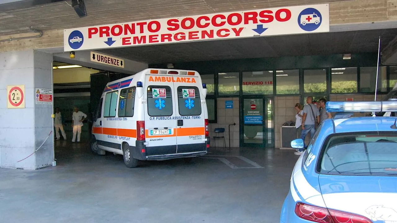 Scontro tra due auto a Viareggio, muoiono una donna e una bimba di 11 anni