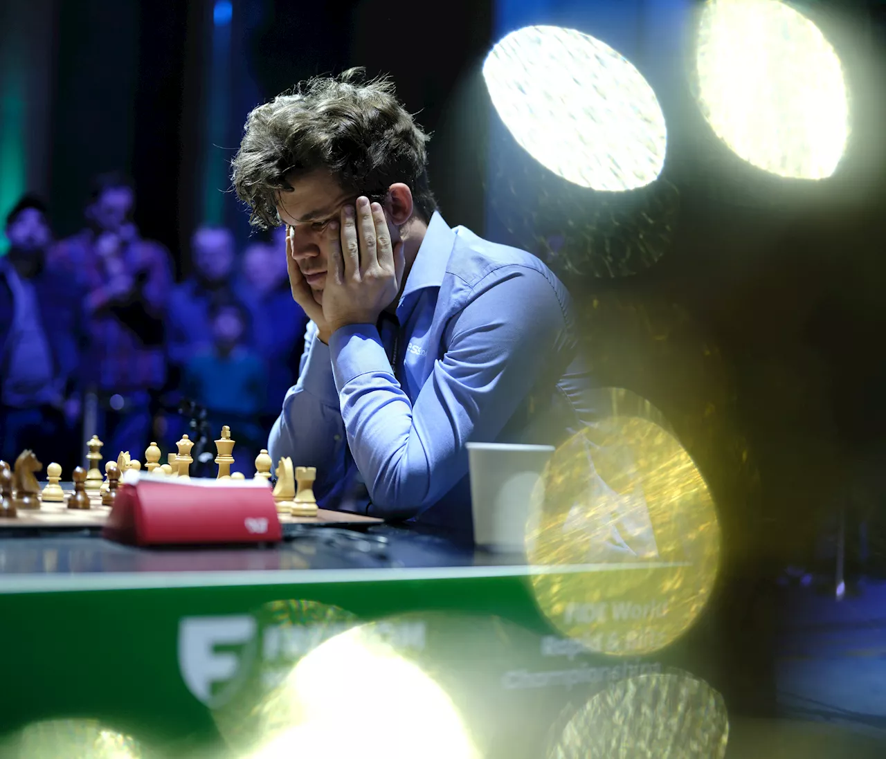 Carlsen Quits Rapid Chess Championship Over Jeans Row