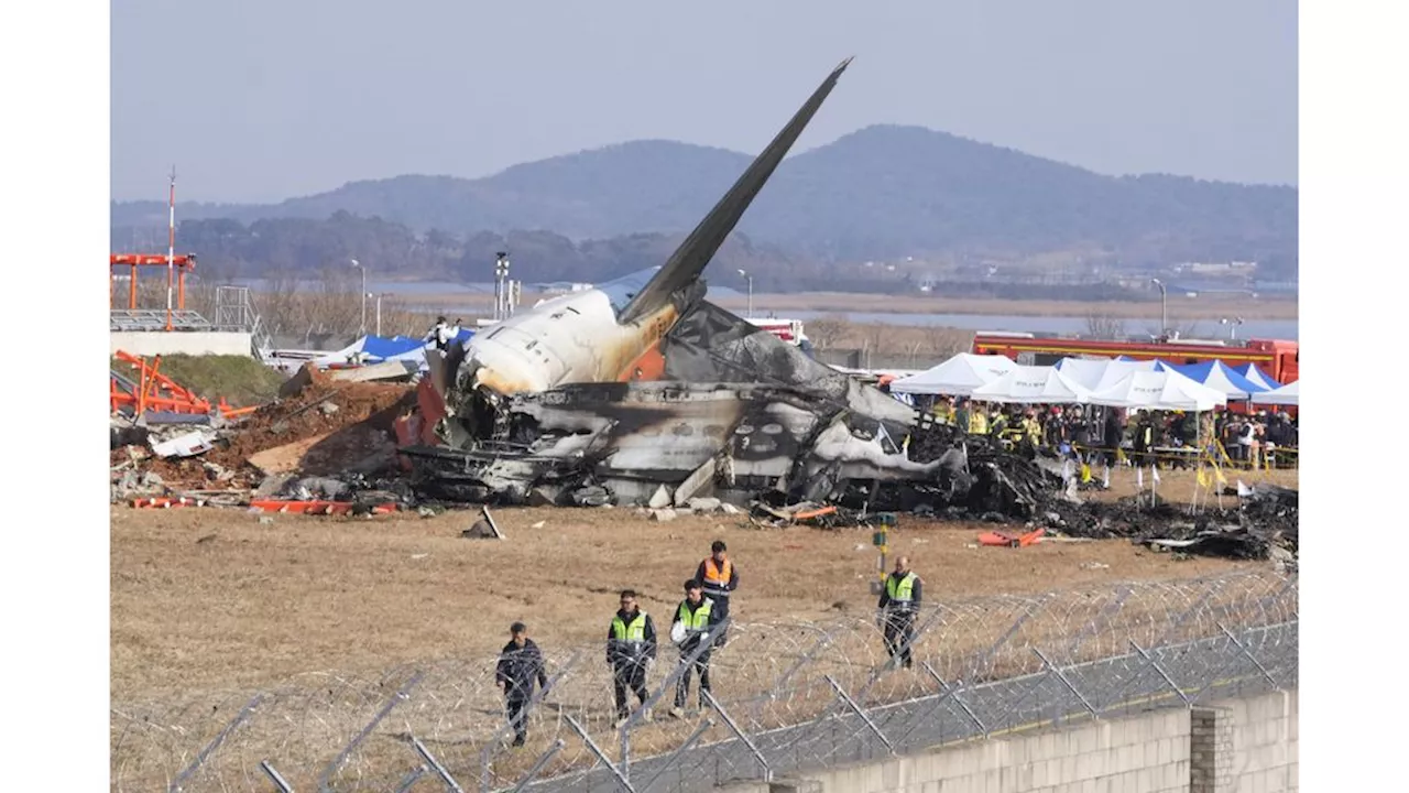 Boeing 737-800 stort neer bij landing in Zuid-Korea