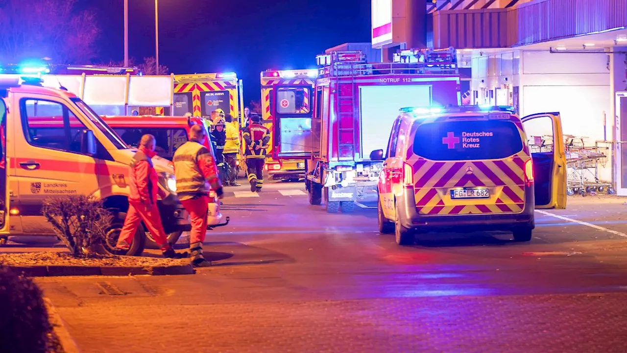 Dutzende Menschen verletzt: Unbekannte Substanz in sächsischem Supermarkt freigesetzt