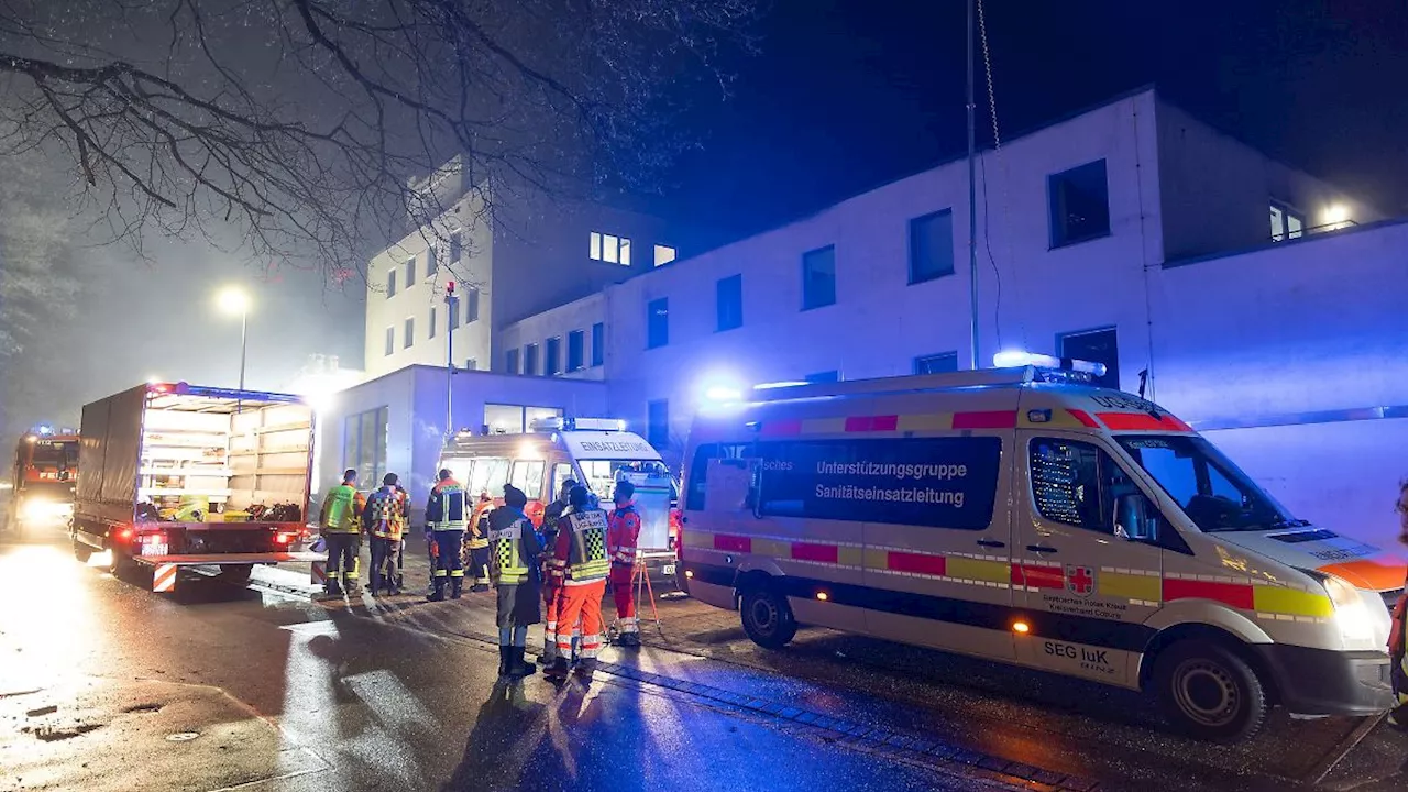 Feuer im Krankenhaus in Neustadt bei Coburg - 28 Patienten evakuiert