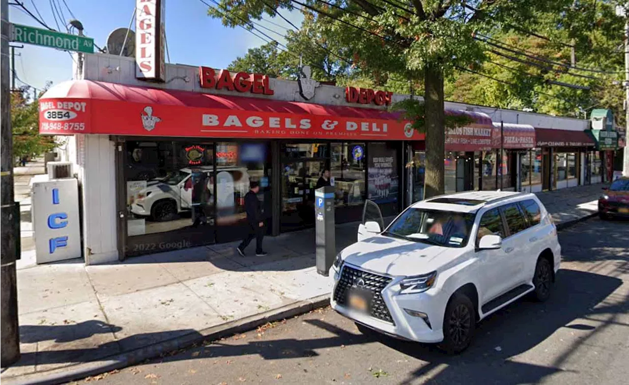 Masked Man Knifes Teens After Argument at Staten Island Bagel Store