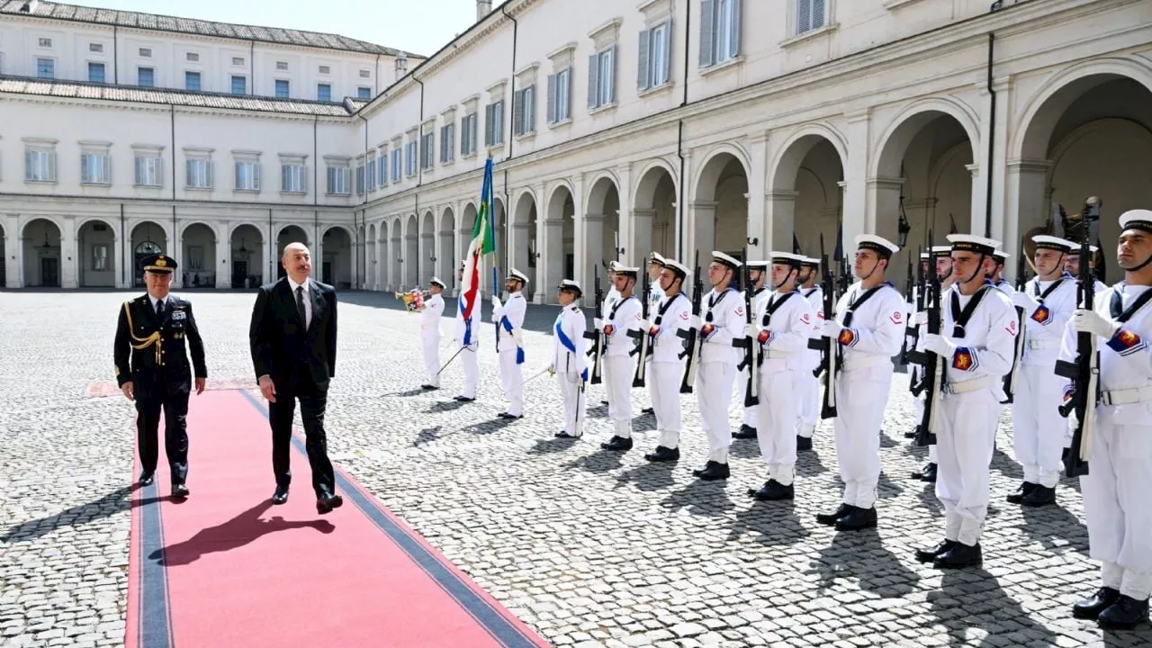 El presidente de Azerbaiyán acusa a Rusia de derribar un avión de su país