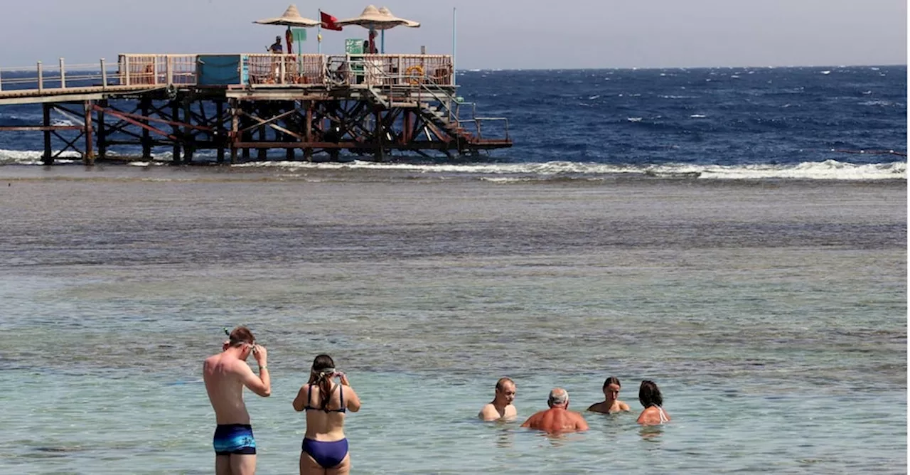 Mar Rosso, due turisti italiani attaccati da uno squalo: morto un 48enne romano, ferito un 69enne