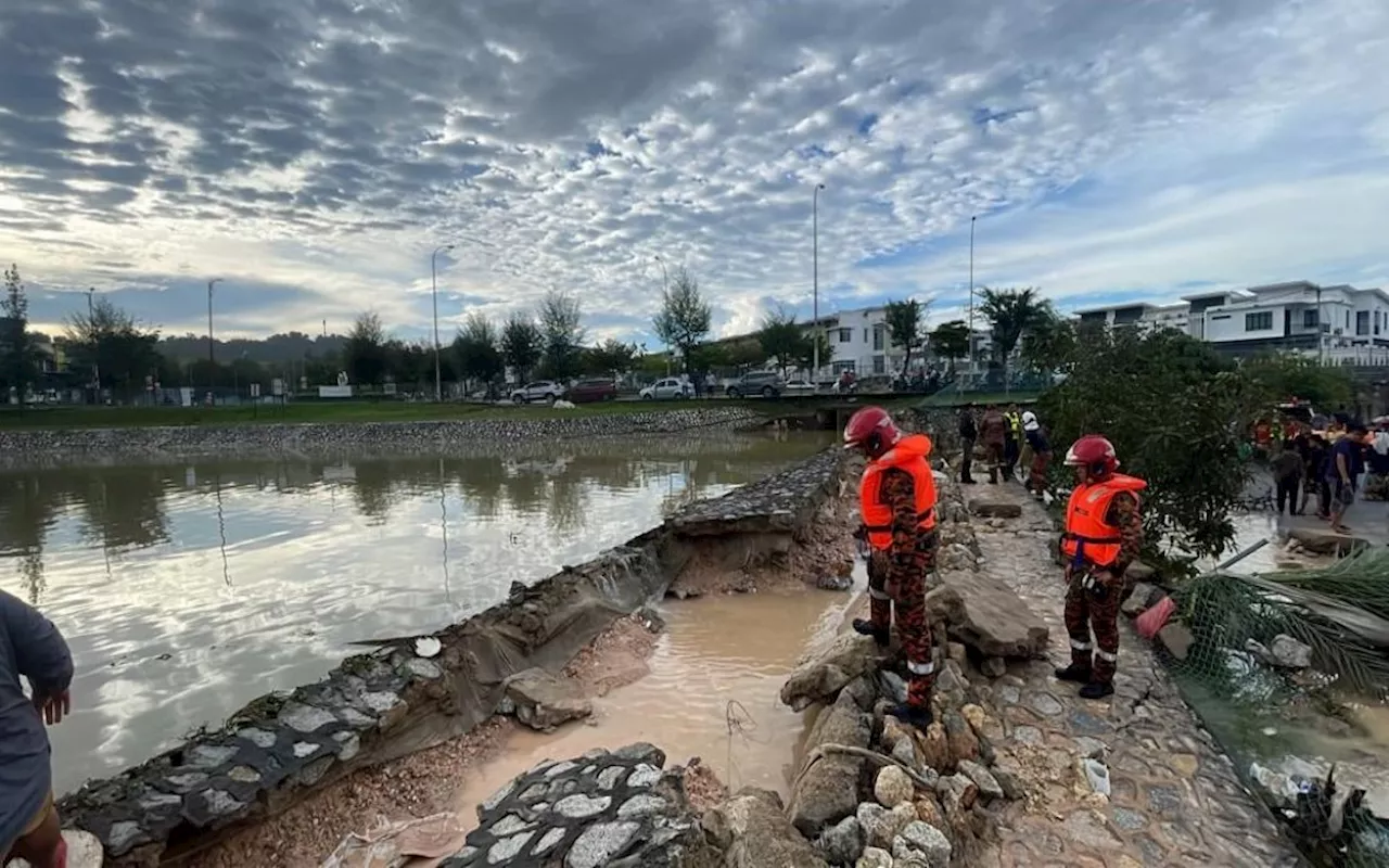 Flood Barrier Breach Affects Over 200 Homes in Saujana Utama