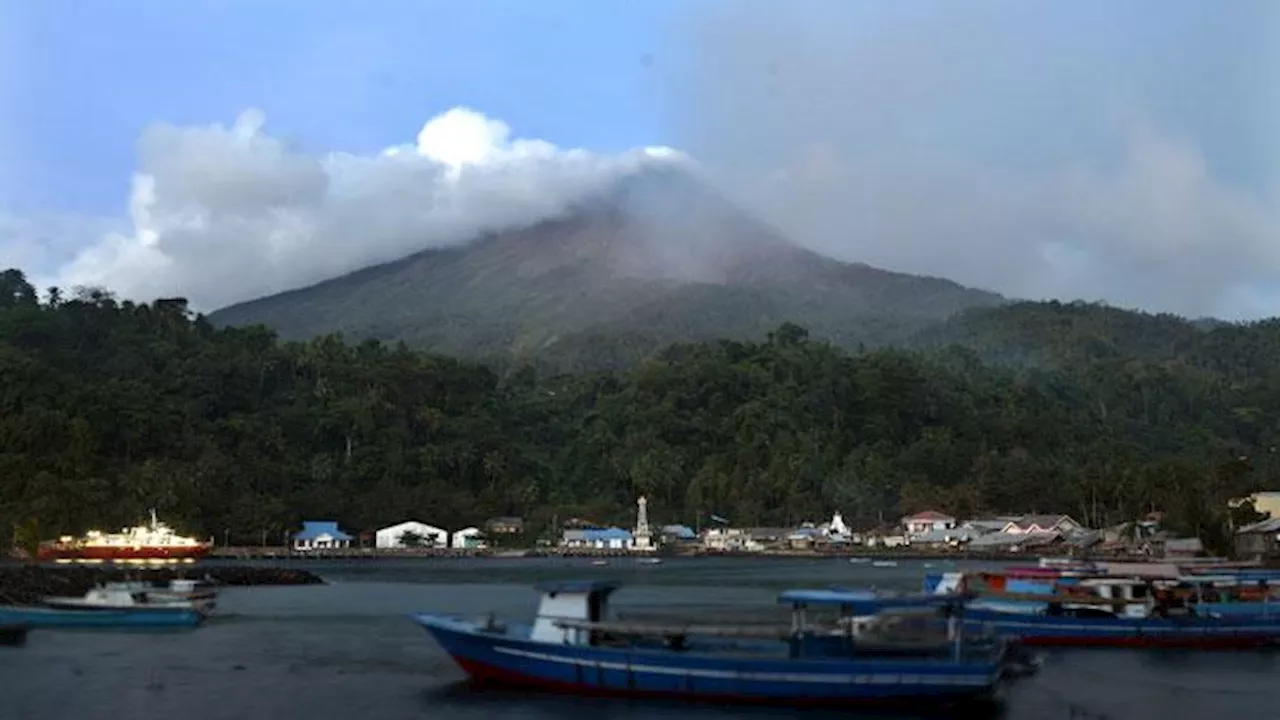 Gunung Karangetang Tetap dalam Status Siaga