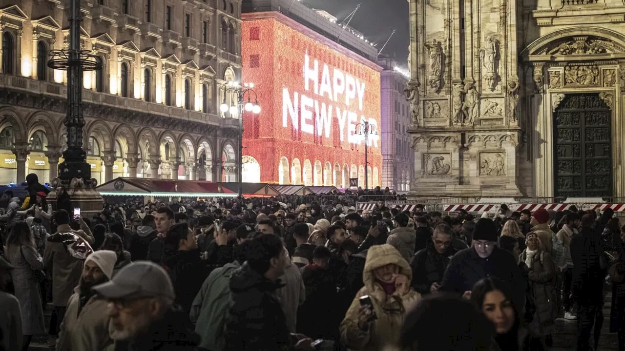 Spese Capodanno 2024: 97 Euro in Media per il Cenone