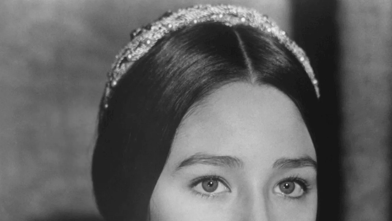 Olivia Hussey Dies at 71