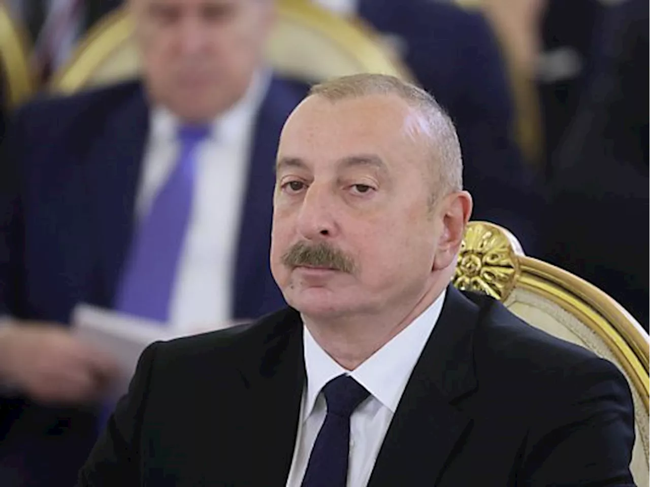 Aliyev fordert nach Absturz Schuldeingeständnis von Moskau