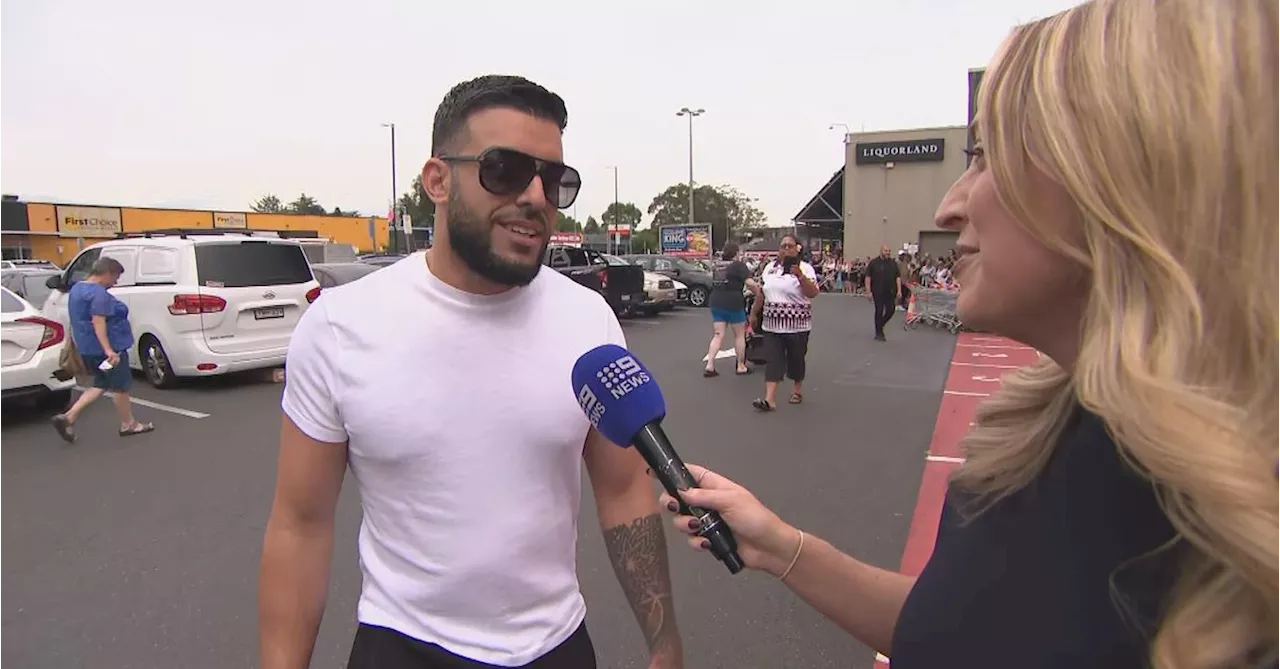 'Least we can do': Billionaire wowed by crowd at $150,000 groceries giveaway in Sydney