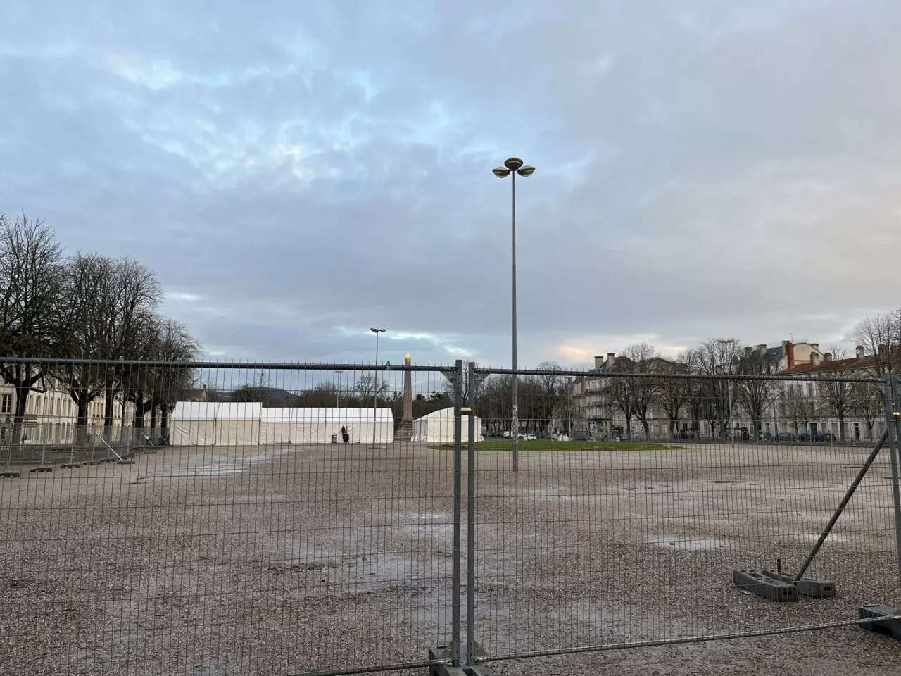 Saint-Nicolas à Nancy : pourquoi des chapiteaux sont installés sur la place Carnot