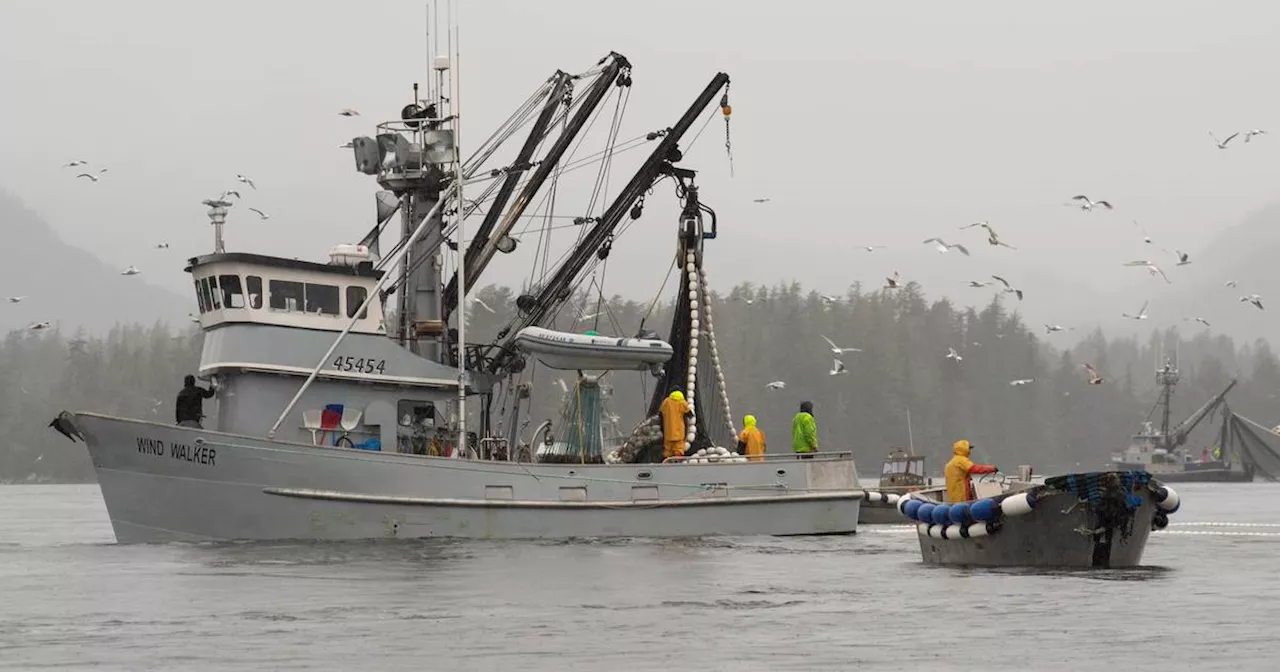 Coast Guard suspends search for 5 missing after fishing boat capsizes in Southeast Alaska