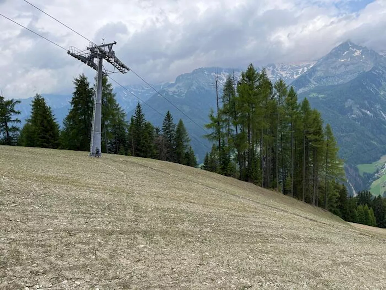 Sulle Alpi un terzo di neve in meno in cent'anni