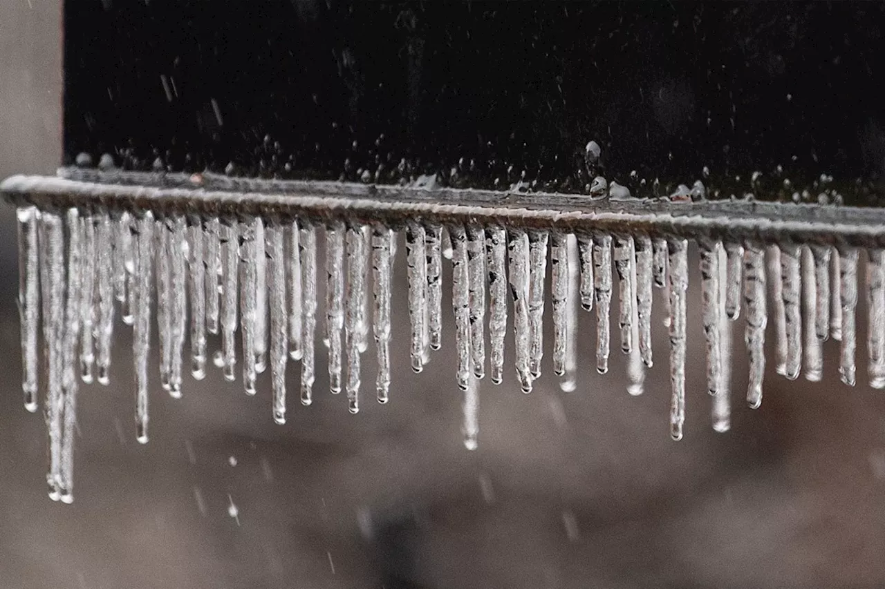 Heavy rain and snow pummel parts of B.C. as winter storms bring more warnings