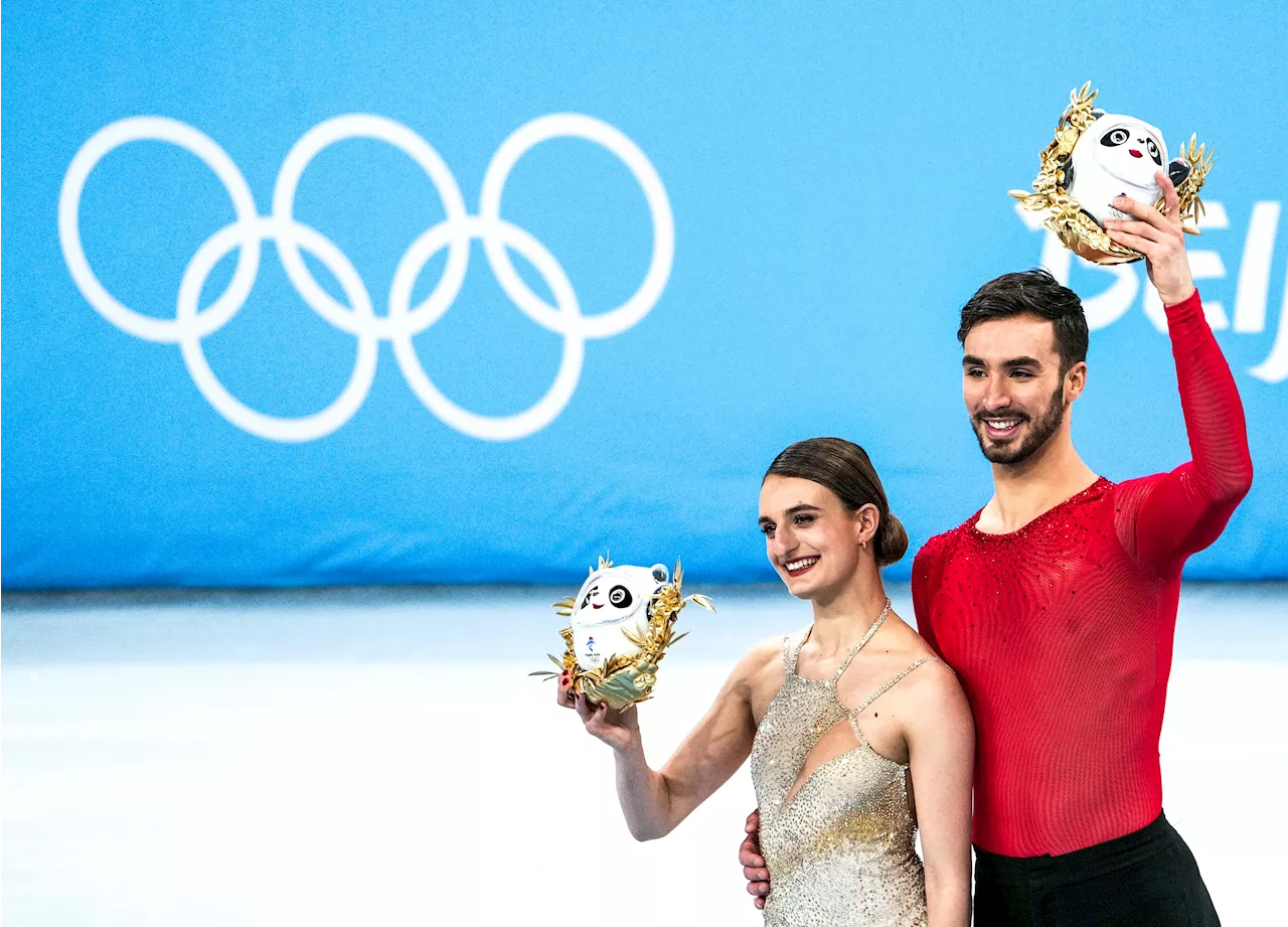 Patinage artistique : le duo français champion olympique en 2022 met un terme à sa carrière