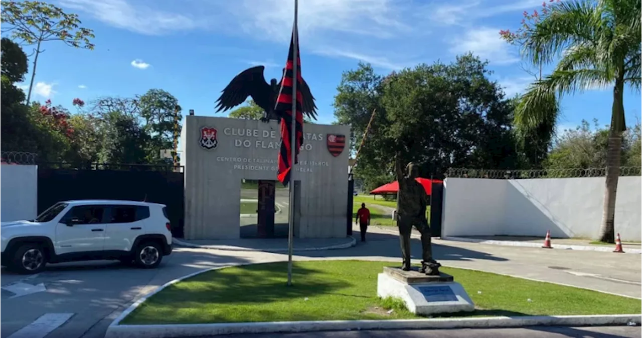 CT do Flamengo é pichado: “Entrega pro Criciúma”; veja foto