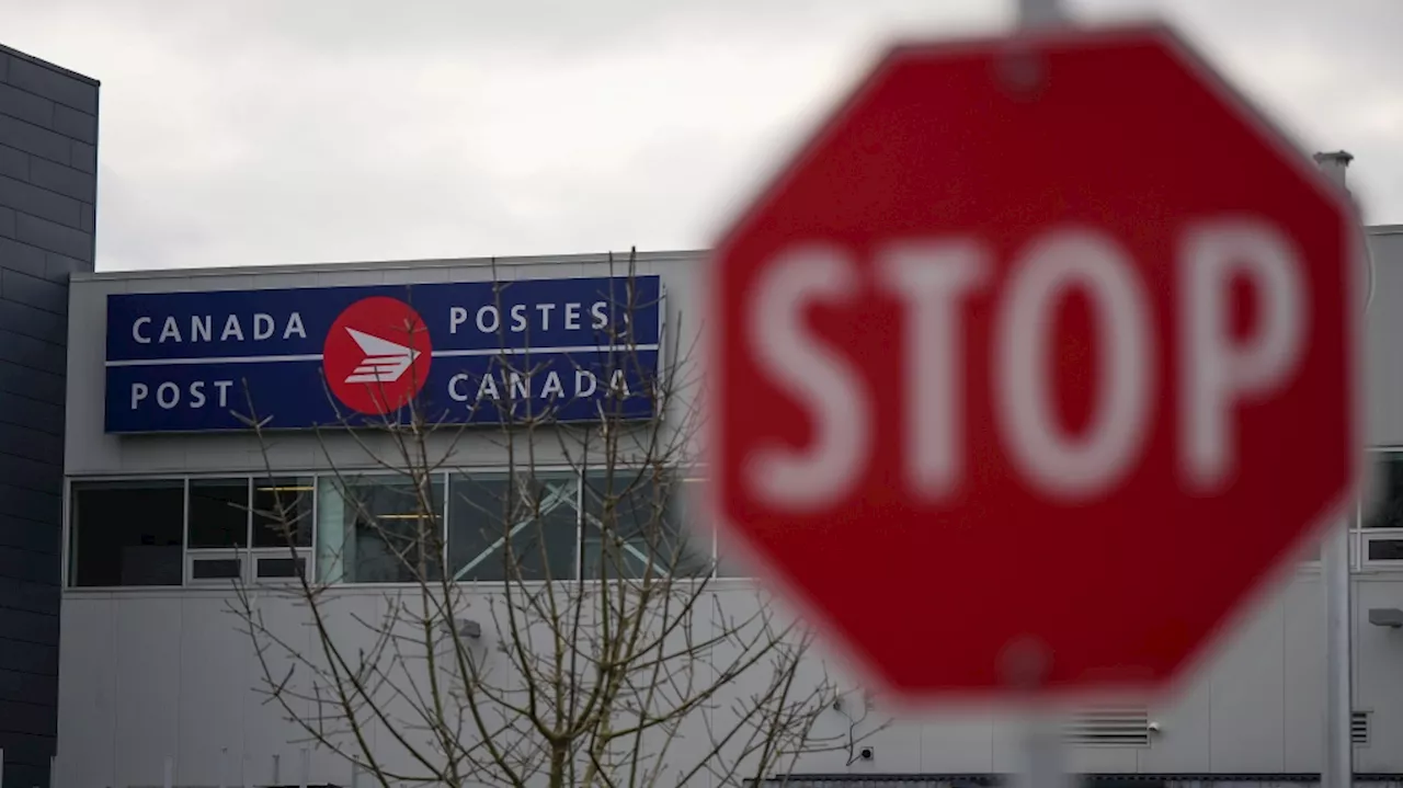 Canada Post Removes Deadline for Santa's Mail Program Amid National Strike