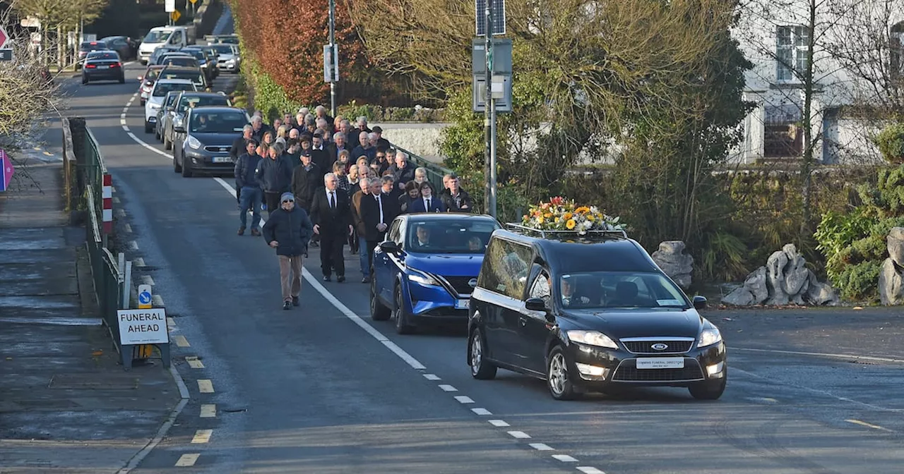 Hundreds of mourners attend Mayo farmer Padraig Nally’s funeral