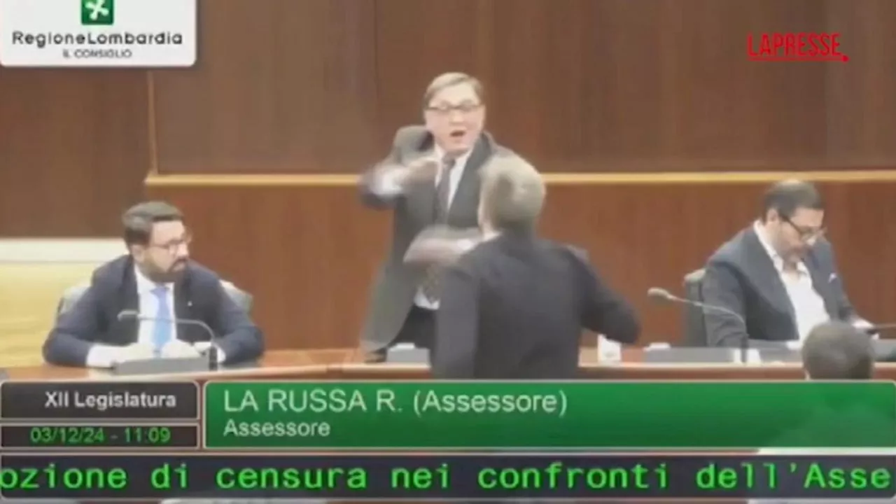 Regione Lombardia, scontro tra La Russa e Majorino: caos in aula e seduta sospesa