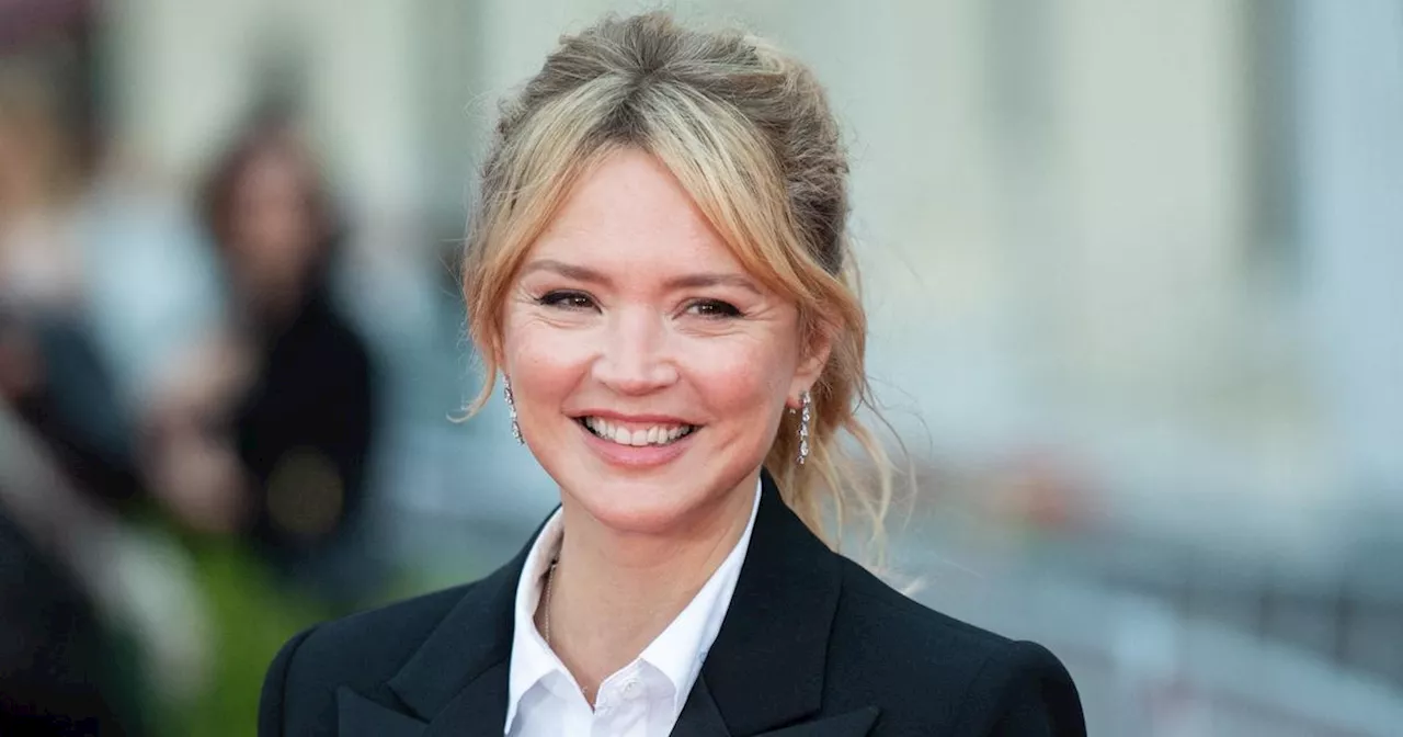 Virginie Efira évoque ses parents : «Mon père n’a jamais été choqué par mes choix de vie, de films, même Benedetta, aucun jugement, jamais...»