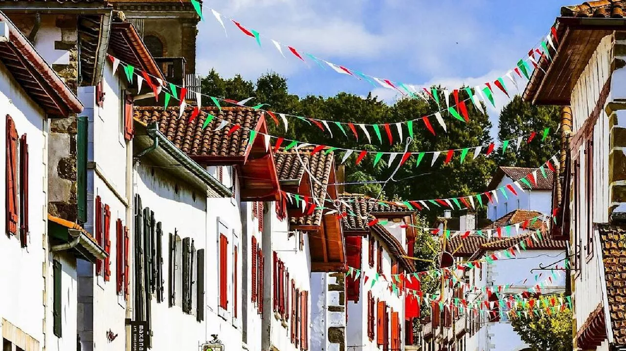 Le Pays basque attire les touristes toute l'année grâce à sa richesse architecturale et culturelle