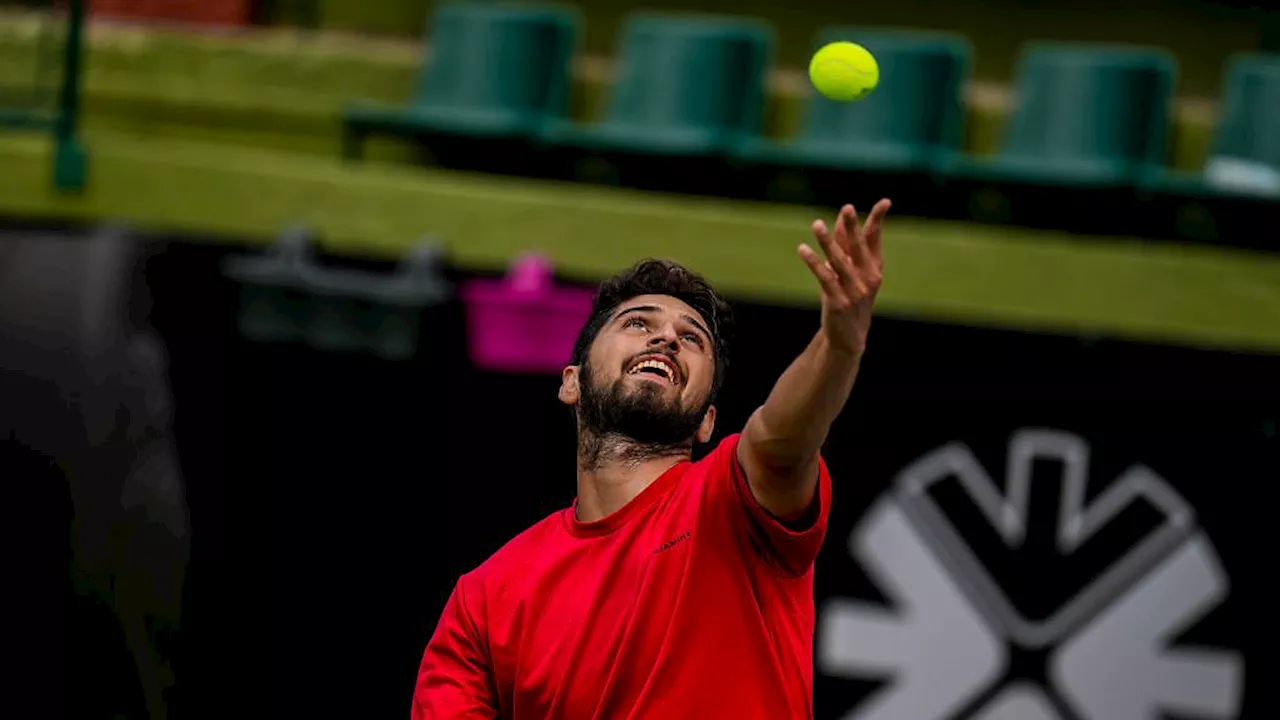 Schockdiagnose Hirnblutung! Tennisstar Altuğ Çelikbilek bricht mitten im Spiel zusammen