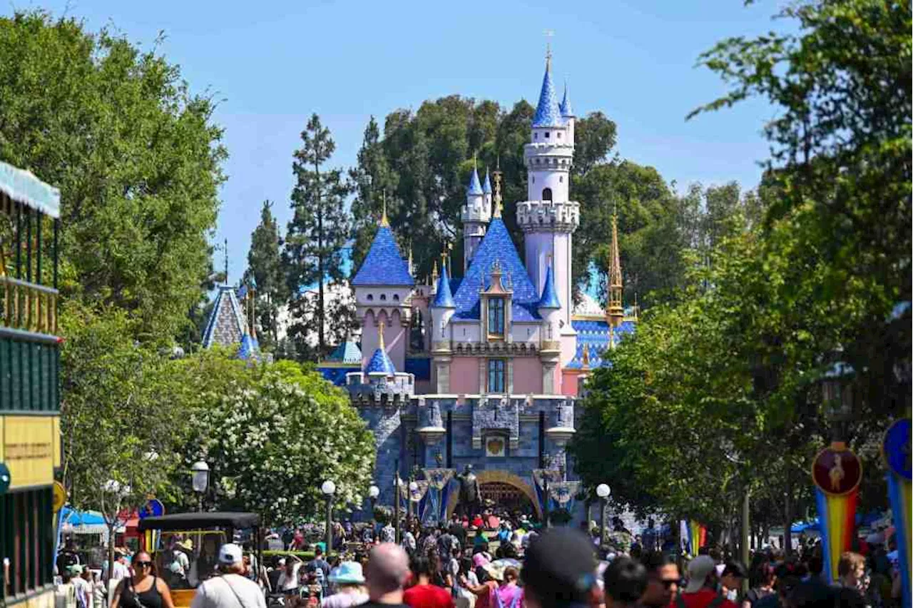 Disneyland offers discount tickets for Southern California residents in 2025