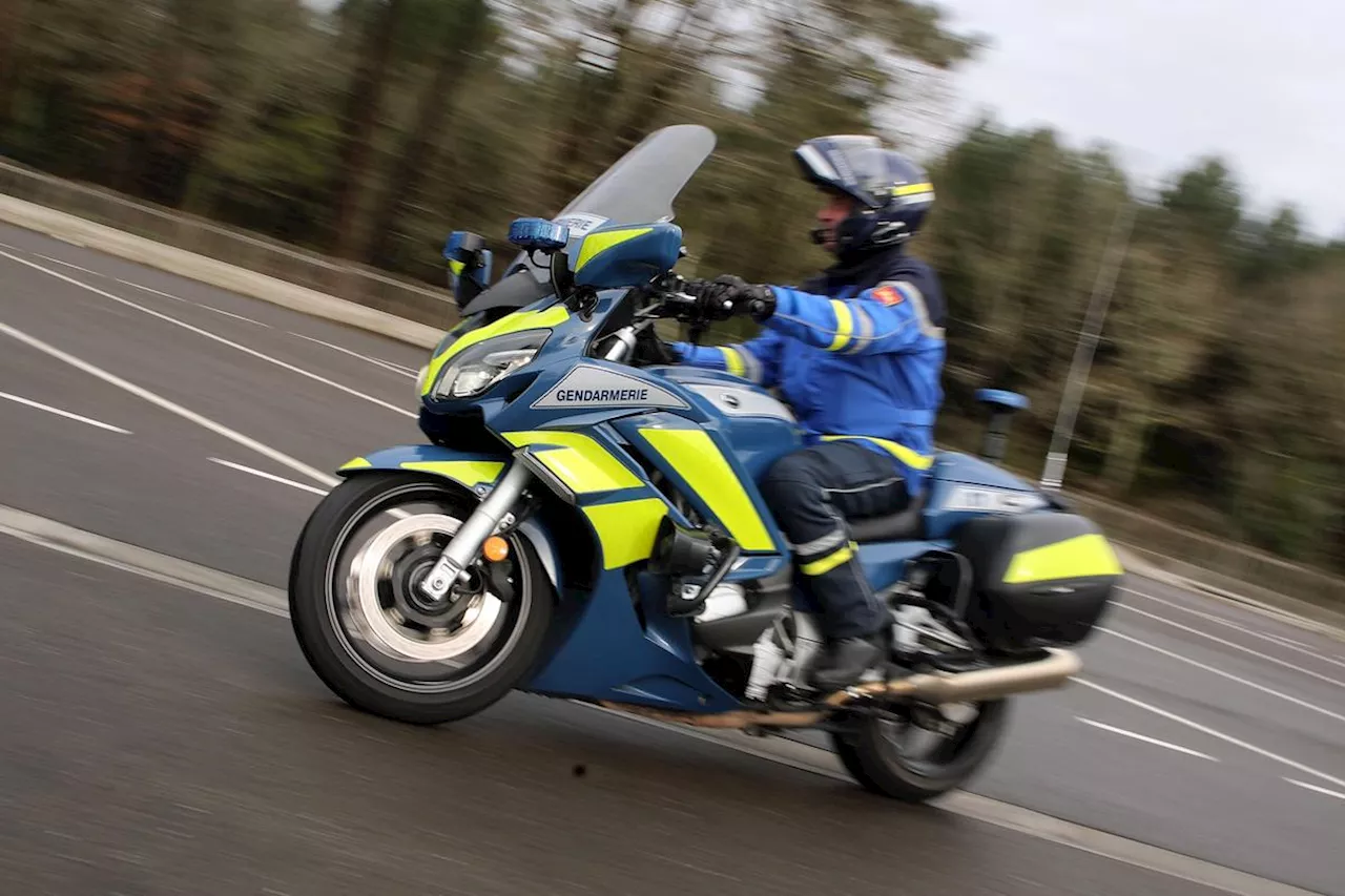 Il tente d’échapper aux motards de la gendarmerie de la Dordogne, il finit en garde à vue