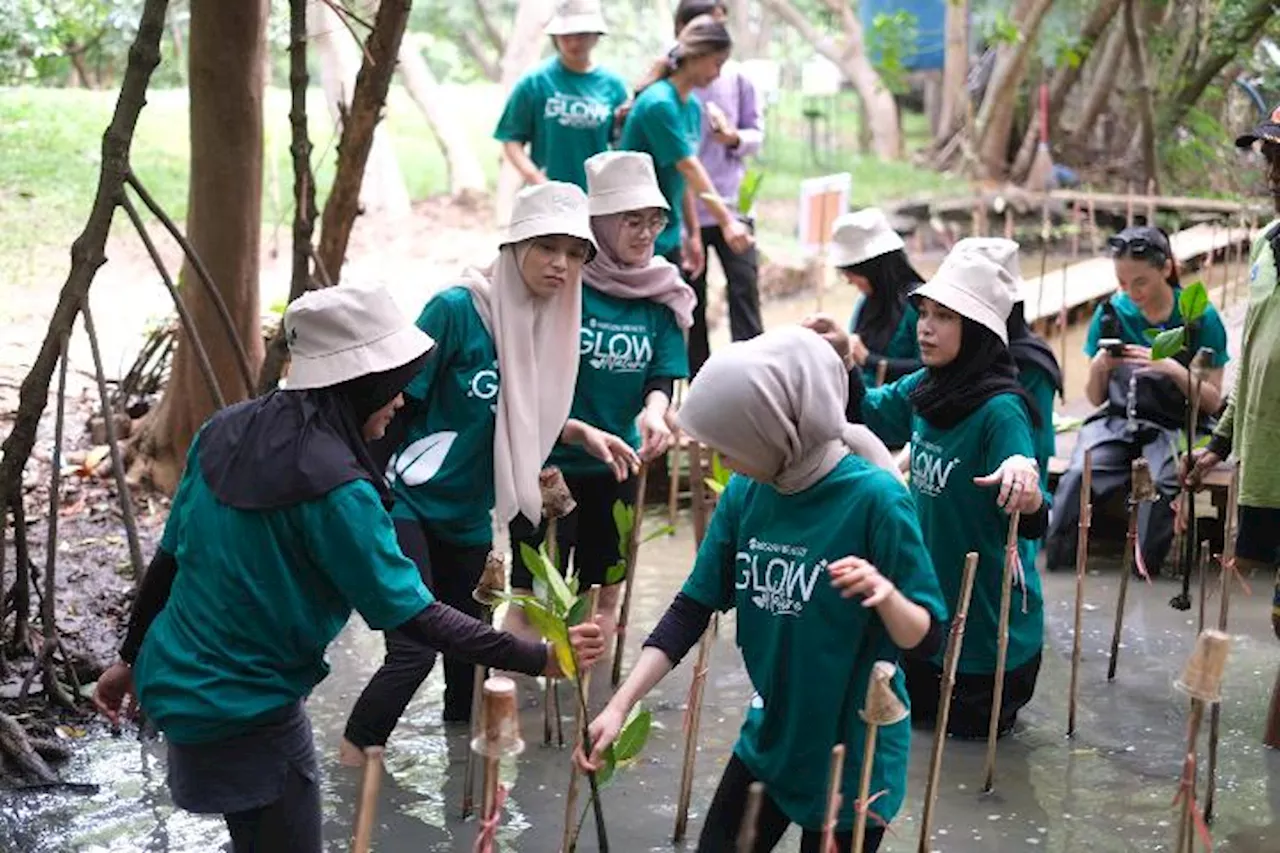 Tanam Mangrove Salah Satu Cara Tingkatkan Kesadaran Publik untuk Konservasi Alam