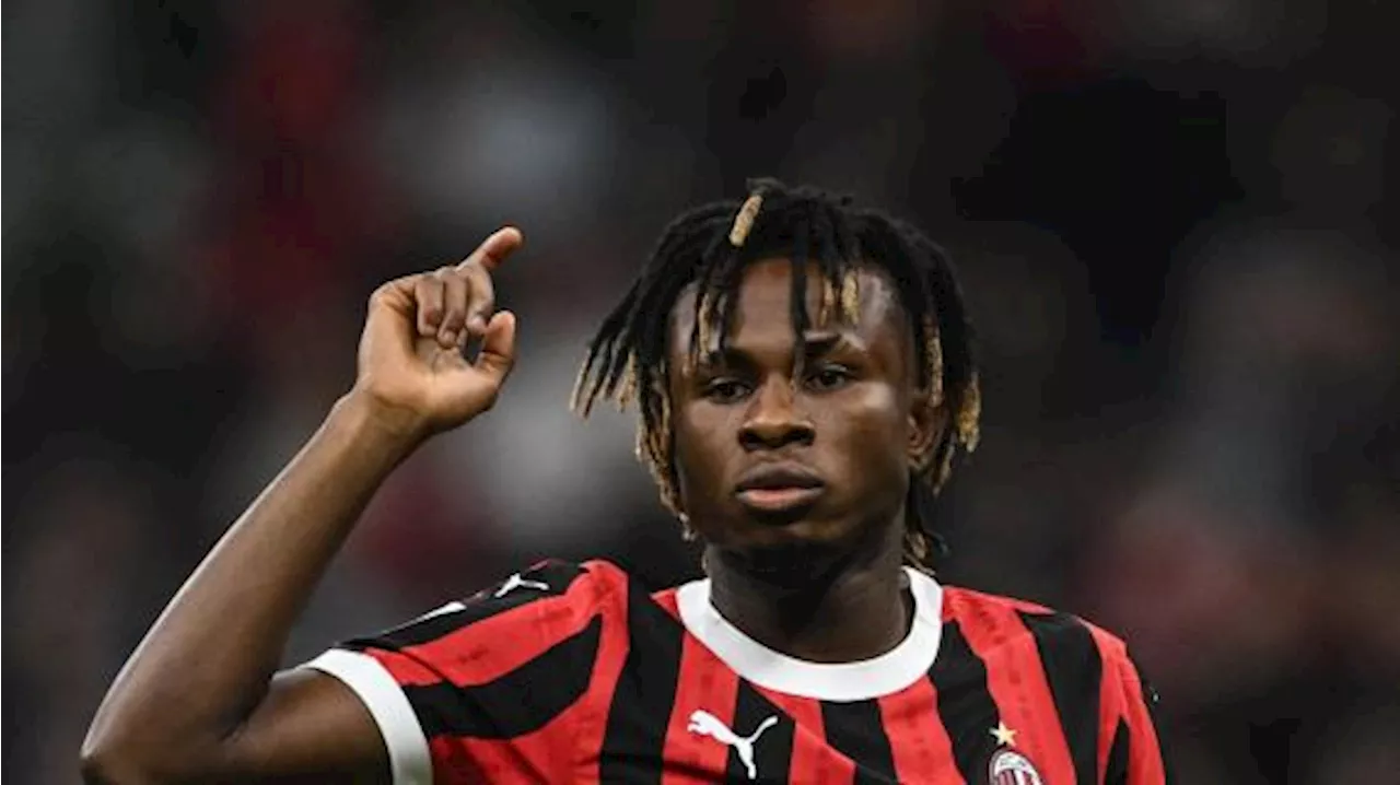 Il Milan rischia di aver fatto già calare il sipario al 21': doppietta Chukwueze, 3-0 al Sassuolo