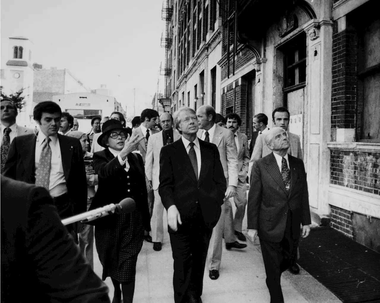 Jimmy Carter Remembered for Humanitarian Work, Visit to the South Bronx