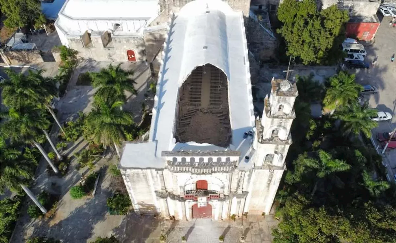 Iglesia de San Luis Obispo en Coalcomán sufre derrumbe