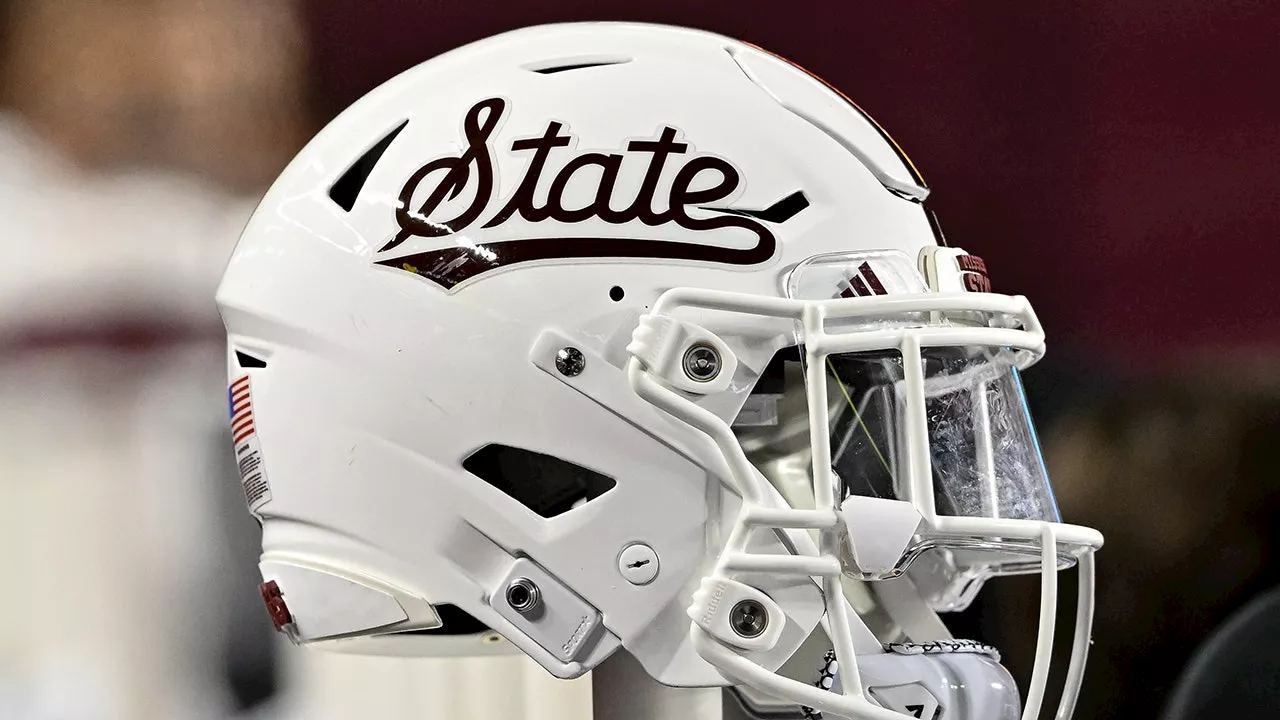 Former Mississippi State Running Back Dontae Walker Dies at 44