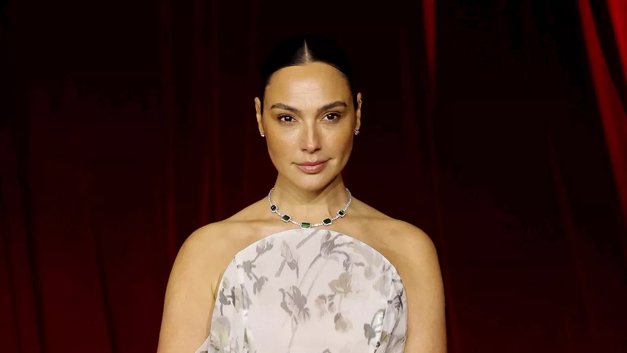 Gal Gadot Reveals Secret Pregnancy and Brain Blood Clot Diagnosis