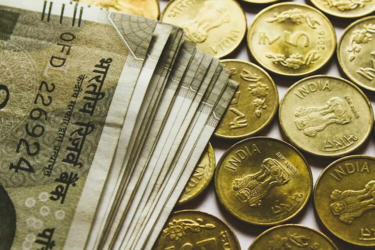 Indian Rupee Tumbles Amidst Economic Concerns and Global Headwinds