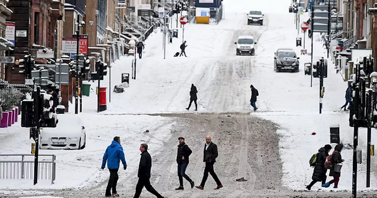 Glasgow Braces for 'White New Year' with Heavy Snow and Blizzard Warning