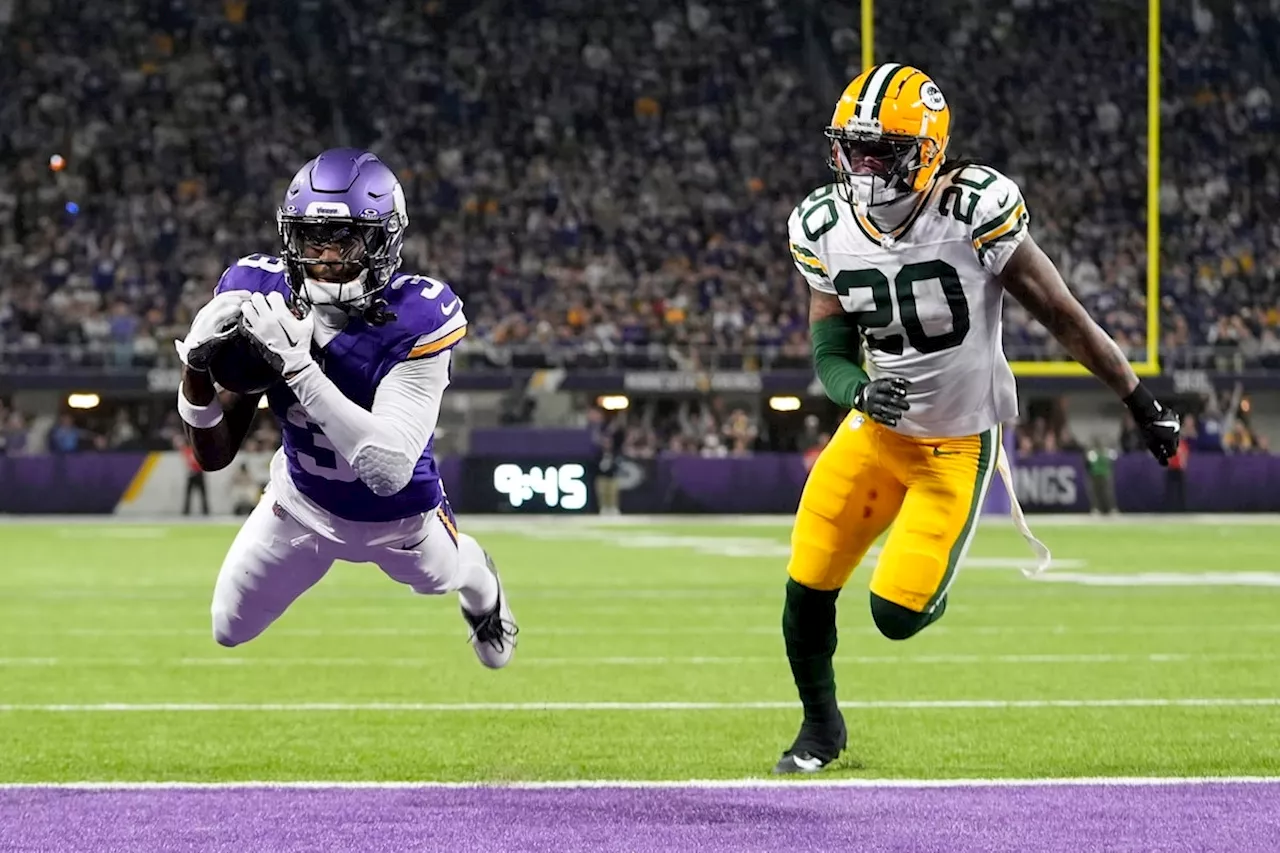 Vikings Clinch NFC North Title with Victory Over Packers