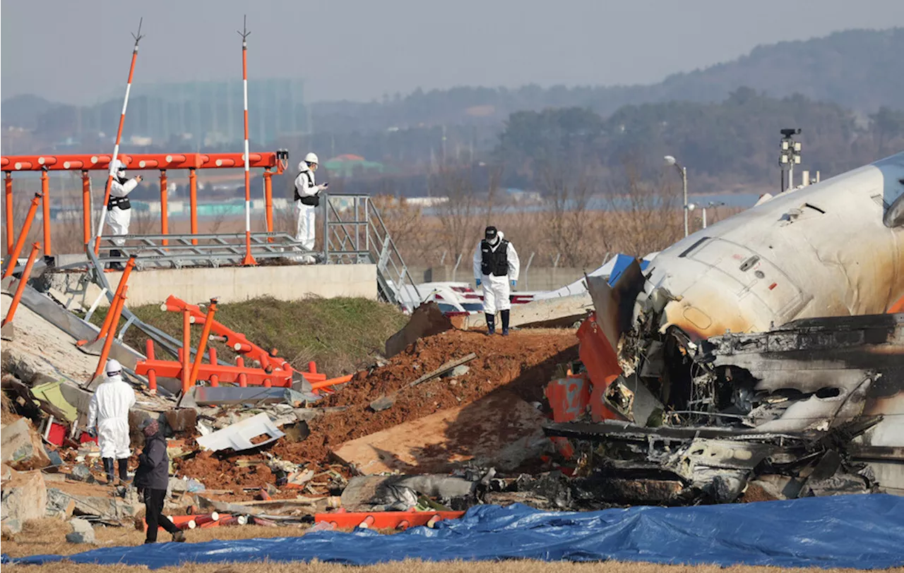 무안공항 추락 사고, 로컬라이저 설치 의문과 제주항공 가동률 논란