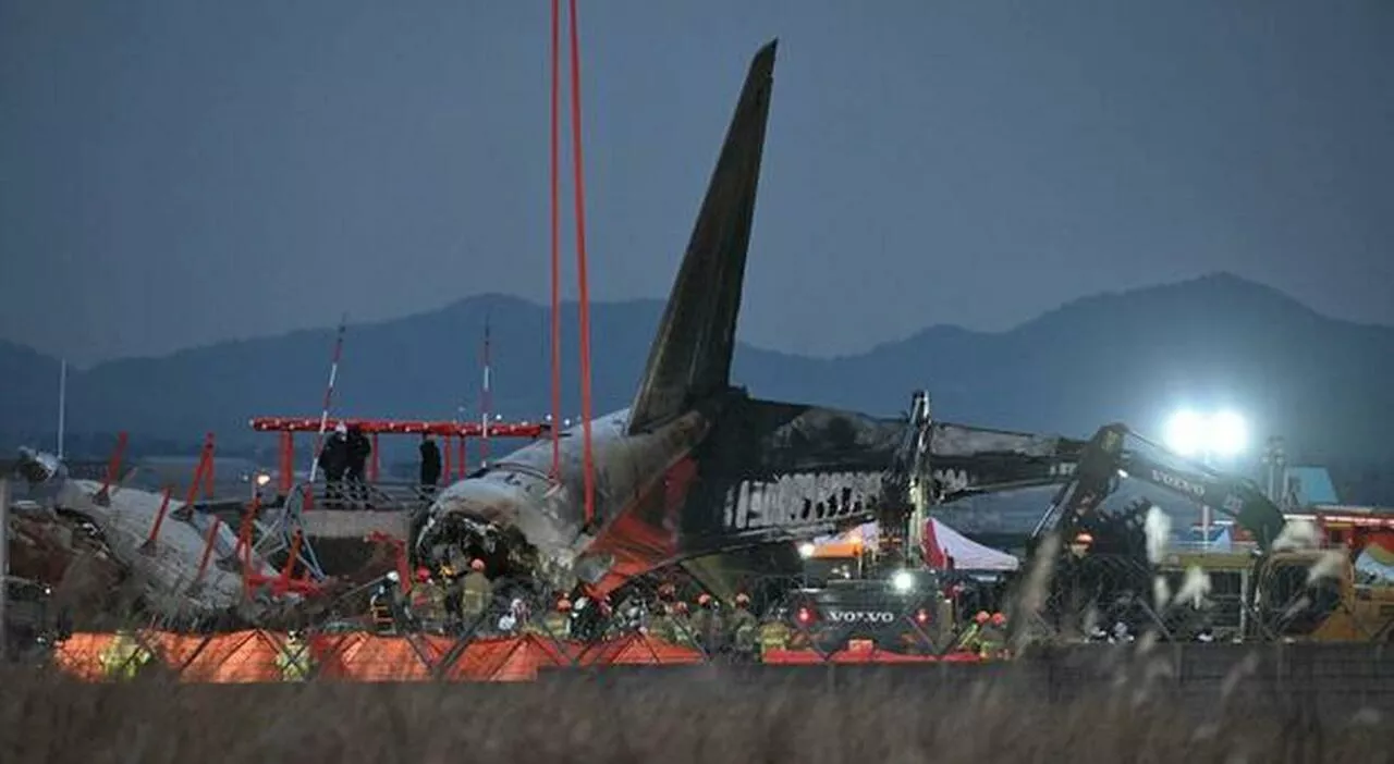 Tragico Incidente aereo in Corea del Sud: Boeing 737-800 si schianta