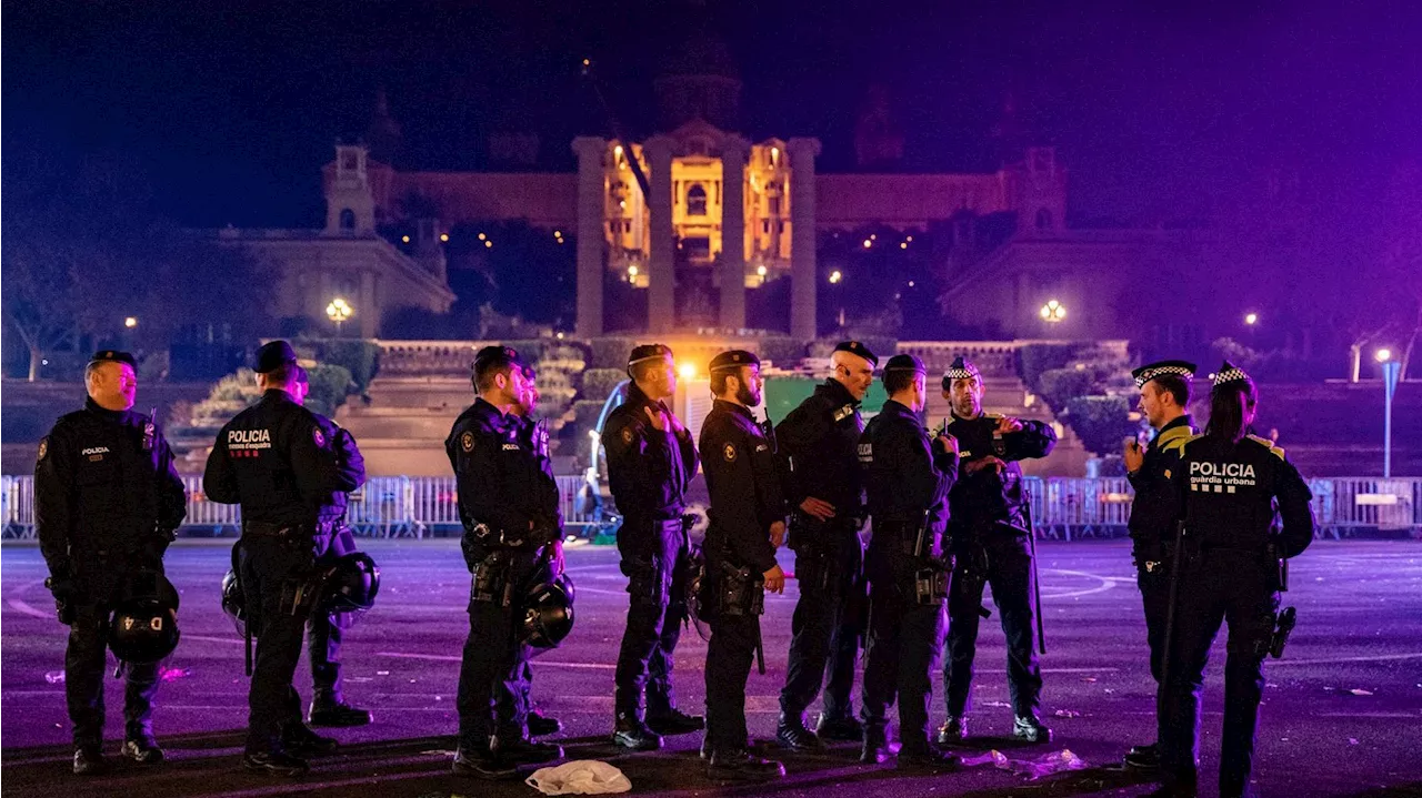 Barcelona blinda la avenida Maria Cristina para la noche de Fin de Año 2024