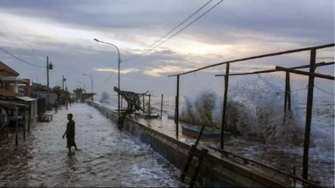 BMKG Imbau Waspada Banjir Rob di Sebagian Pesisir Indonesia