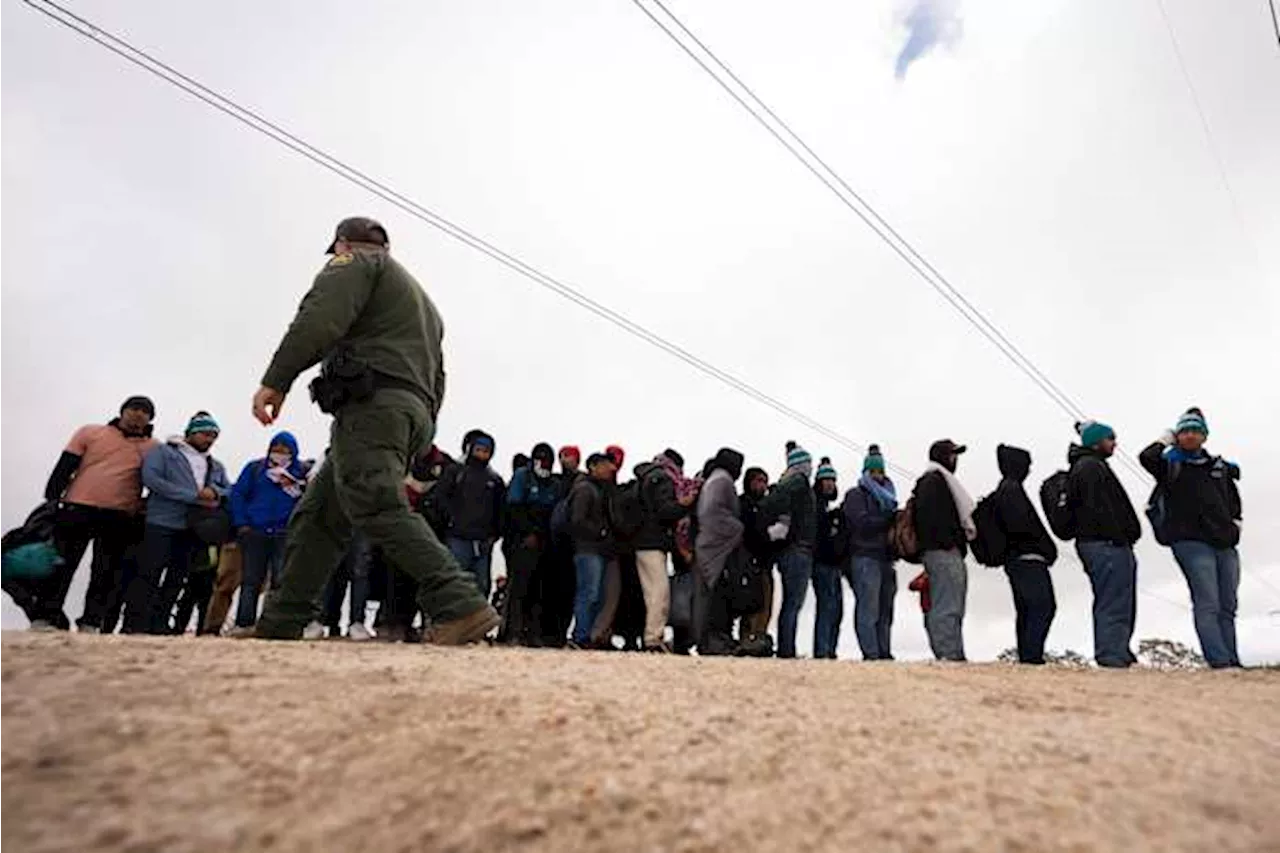 US Border Crossings Remain Low in December