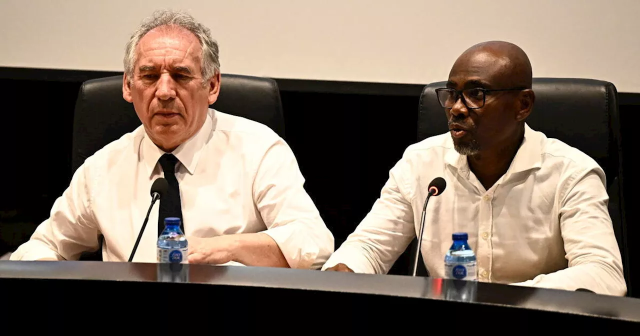 François Bayrou à Mayotte : bidonvilles interdits, «loi d’urgence»… Les principales mesures du plan du Premier ministre