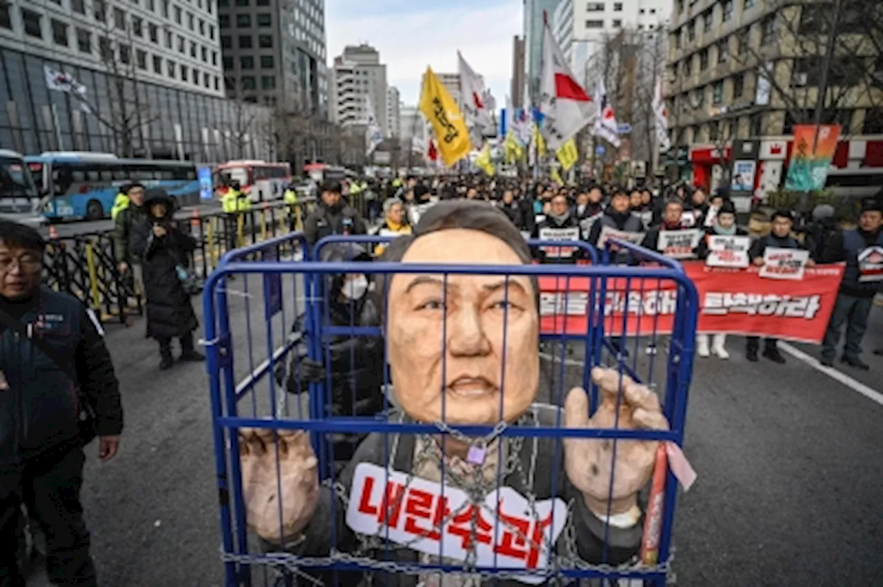 South Korea Seeks Arrest Warrant for Suspended President Yoon Suk Yeol