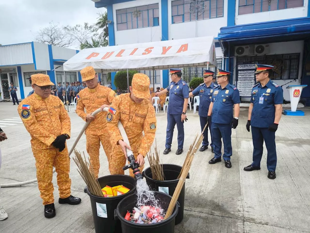 Police Destroy P40,000 Worth of Illegal Firecrackers in Western Visayas