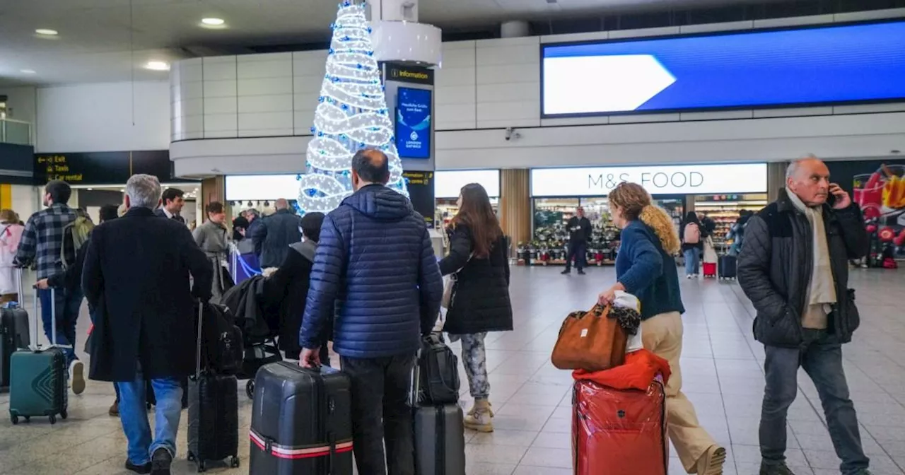 Gatwick Airport flight delays continue even after fog clears up