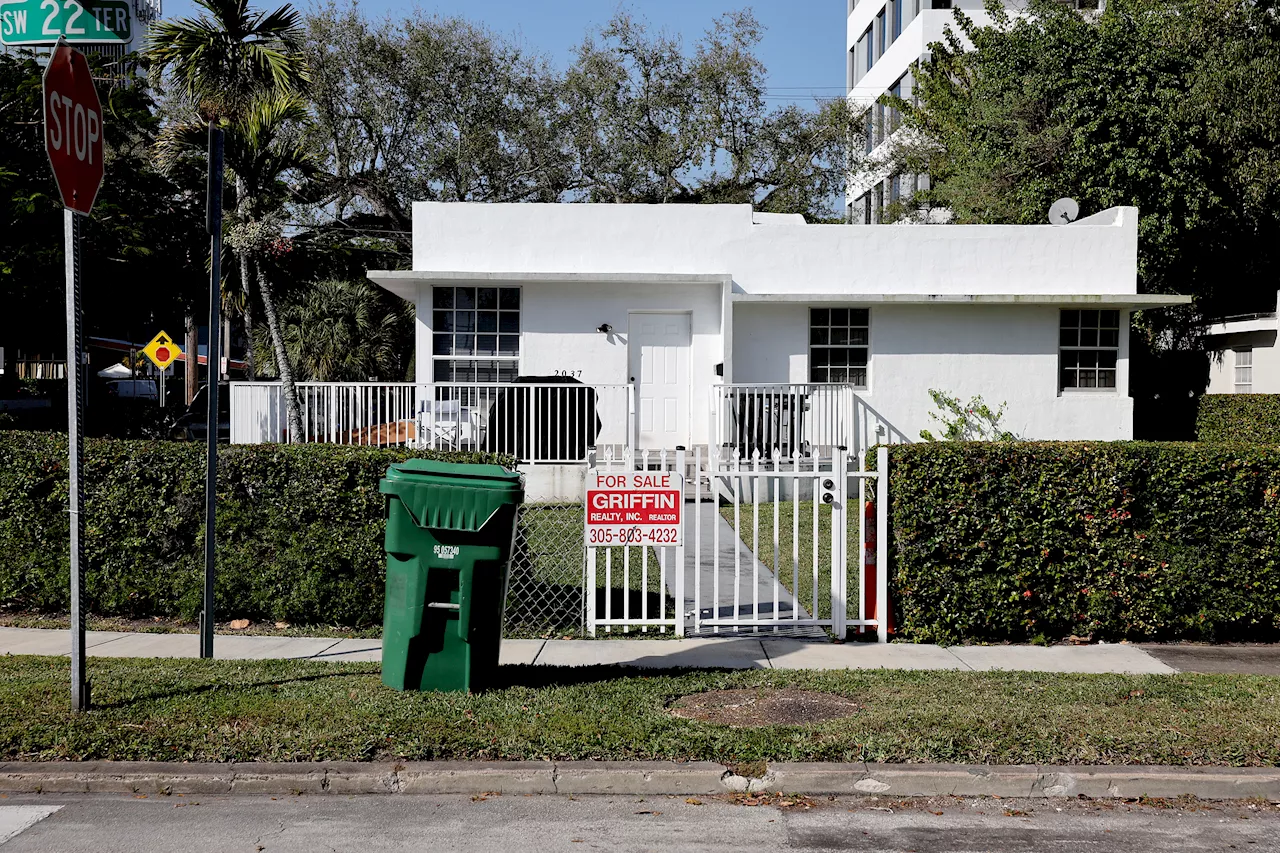 Florida Housing Market Poised for Steep Price Drops in 2025