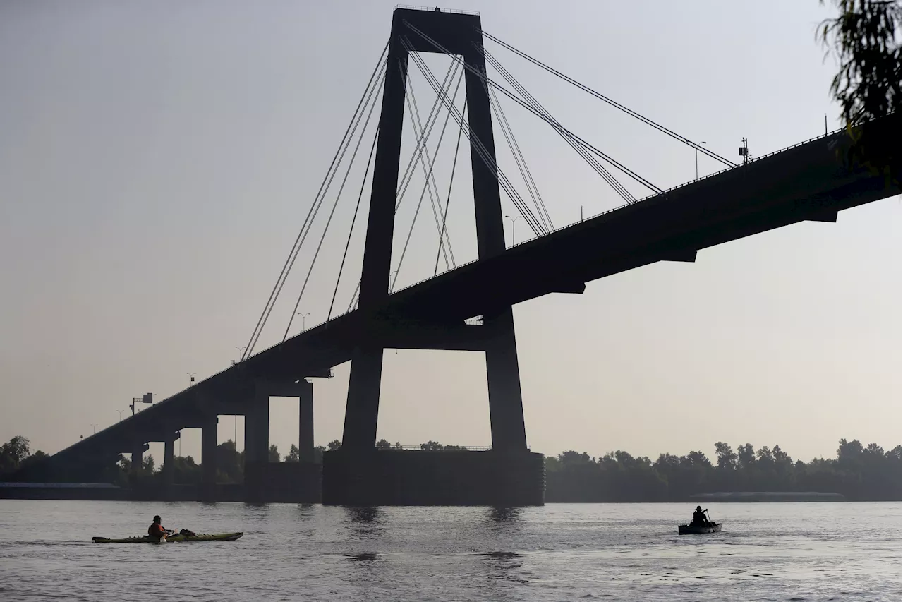 Tugboat Sinks After Collision with Tanker on Mississippi River