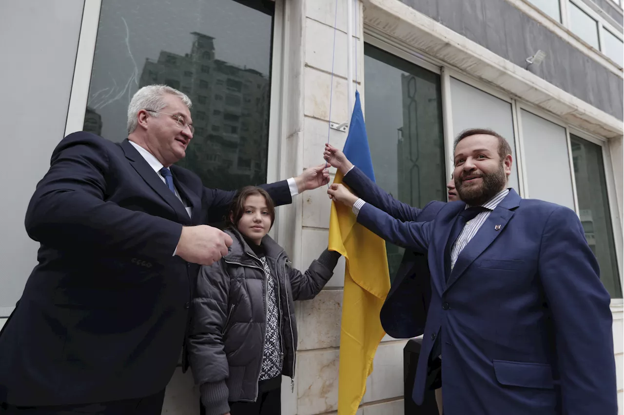 Ukraine Backs New Syrian Government Amidst Power Struggles and Economic Crisis